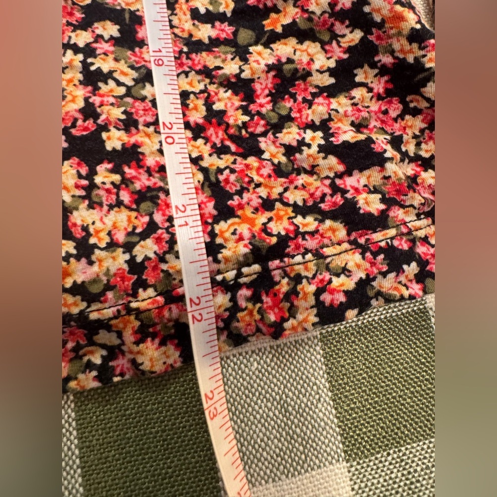 H&M Floral Long Sleeve Turtleneck - Picture 8 of 12